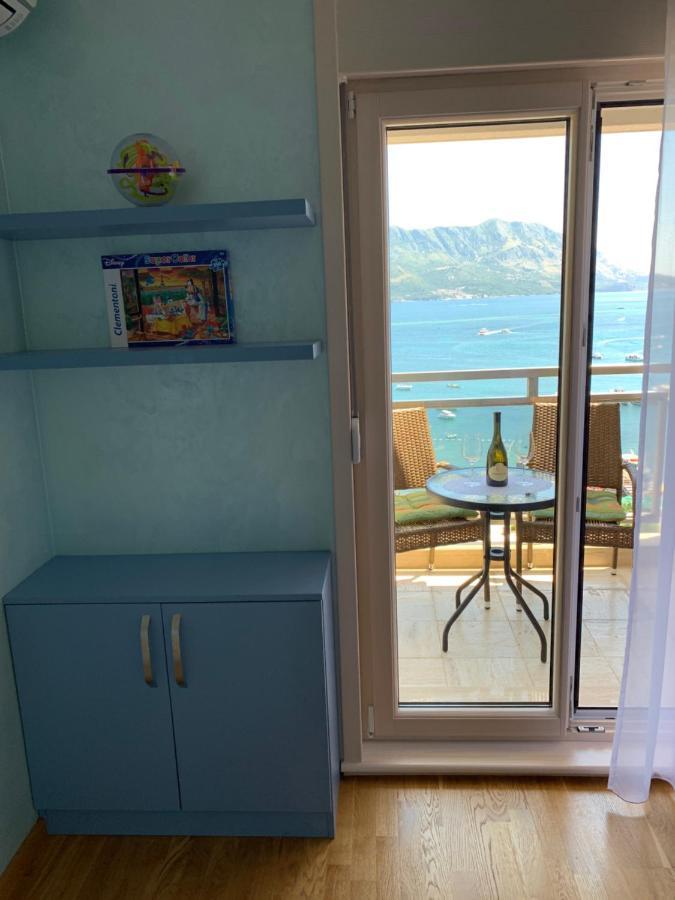Panoramic Sea View 3-Bedroom Apartment 50 M From The Sea Будва Екстер'єр фото
