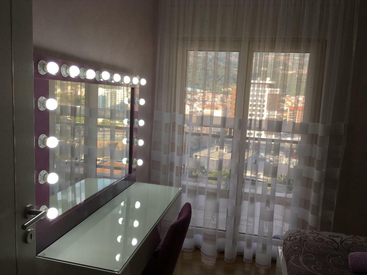 Panoramic Sea View 3-Bedroom Apartment 50 M From The Sea Будва Екстер'єр фото