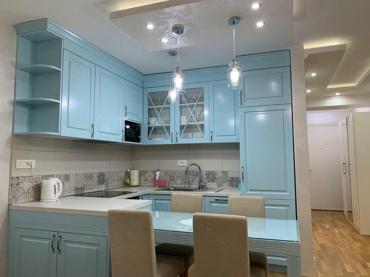 Panoramic Sea View 3-Bedroom Apartment 50 M From The Sea Будва Екстер'єр фото